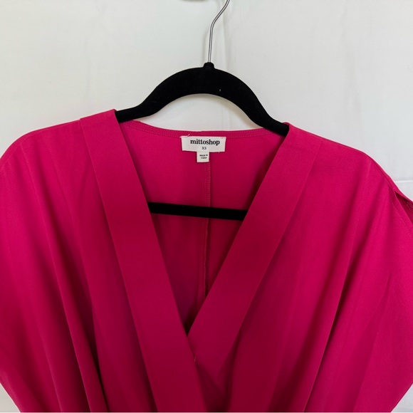 Mittoshop Cropped Top, XS, Hot Pink Draped Blouson Front, V Neck, NWOT - Picture 3 of 12